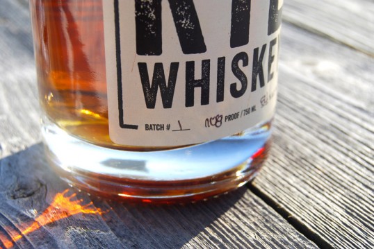packaging design whiskey alcool