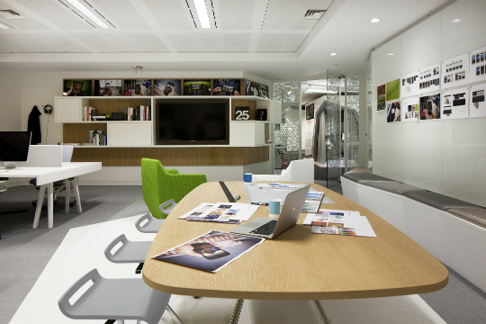 google office interieur floor plan après louverture des bureaux français de google dans la capitale le mois dernier lautre côté manche redesigne ses locaux londoniens design dintérieur les office en mode futuriste google office interieur floor plan après louverture des bureaux français de google dans la capitale le mois dernier lautre côté manche redesigne ses locaux londoniens design dintérieur les office en mode futuriste