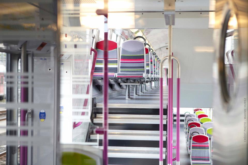 Design d'intérieur RER C par Being - TBWA\France - Creative Inspiration ...